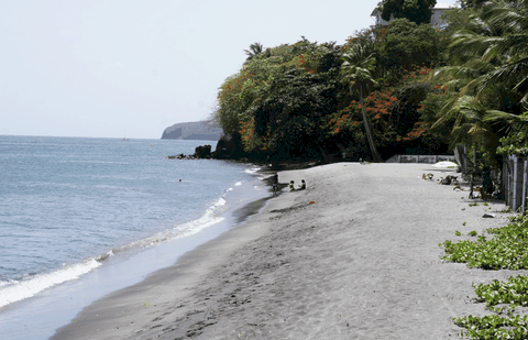 Plage Du Lido (Anse Collat)