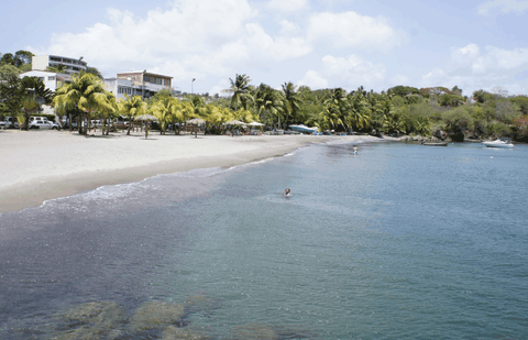 Plage Du Bourg Schoelcher Ou Anse Case Navire